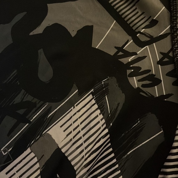 puma pattern leggings! - Picture 3 of 3